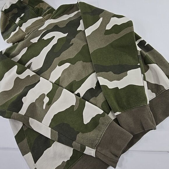 NIKE Camo Club Pullover Hoodie Green Camo MEN'S SIZE MEDIUM ‼️STAINS‼️AS-IS‼️... - Picture 10 of 16